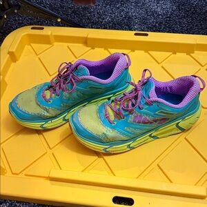 Hoka Blue and Yellow/green Athletic Shoes women’s size 9.5 see details below 👇